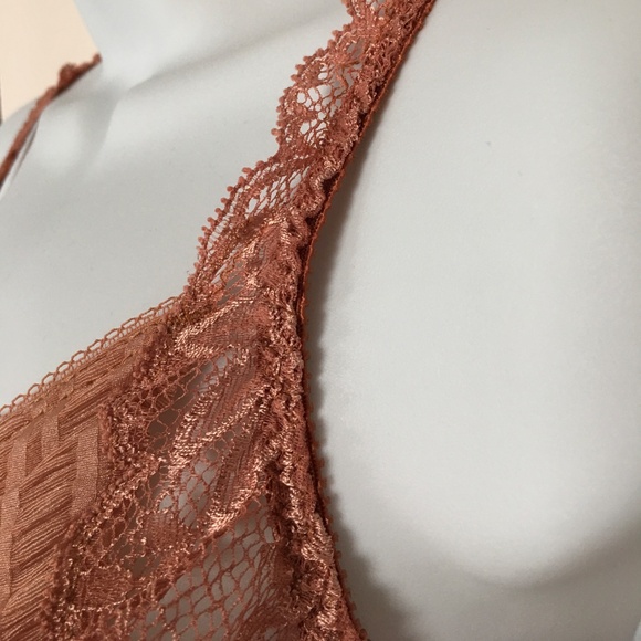 Vintage Lingerie Set by Felina (Circa 1980s) - Picture 4 of 9